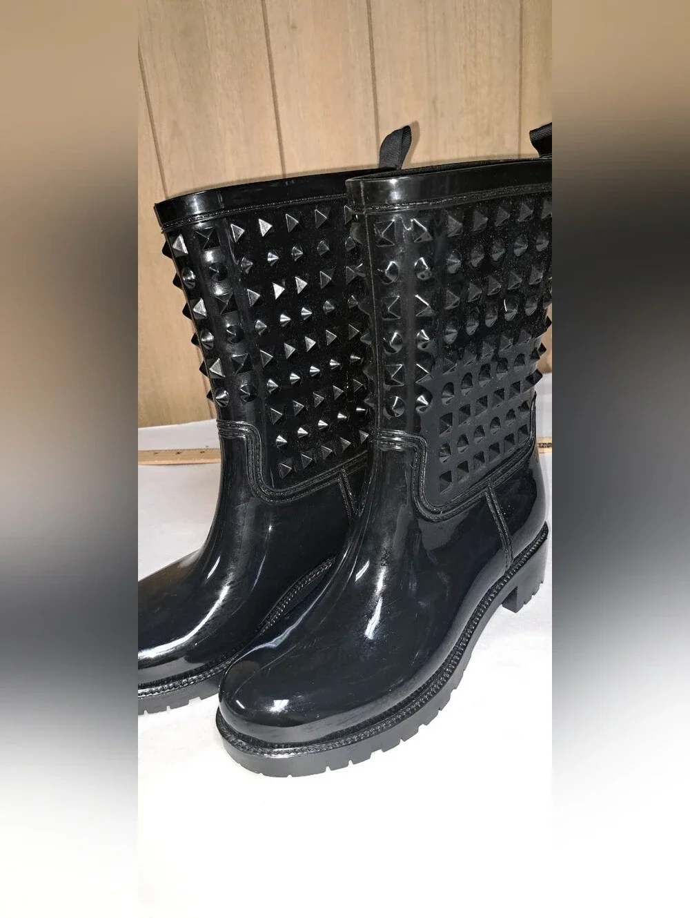 Ladies Capelli New York Black Studded Classy Rain Boot Pull On Size 9